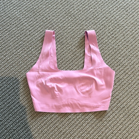 SKIMS Longline bra in size SMALL - Picture 2 of 6
